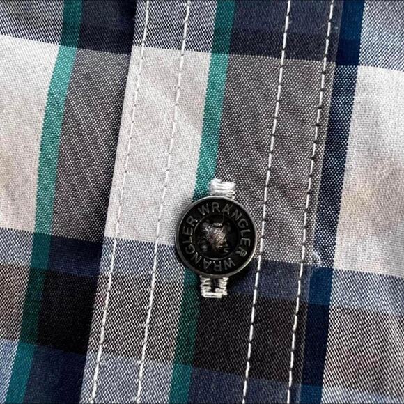 Wrangler Regular Fit Men’s Button Down Plaid Shirt Size Large - Picture 7 of 8